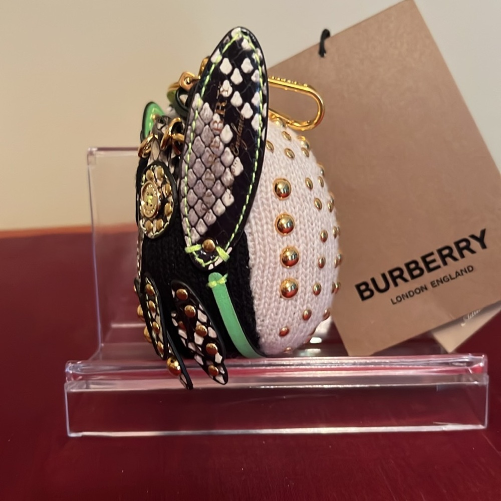 Burberry Black and Cream Mavis Owl Creature bag charm / key chain - Picture 6 of 10